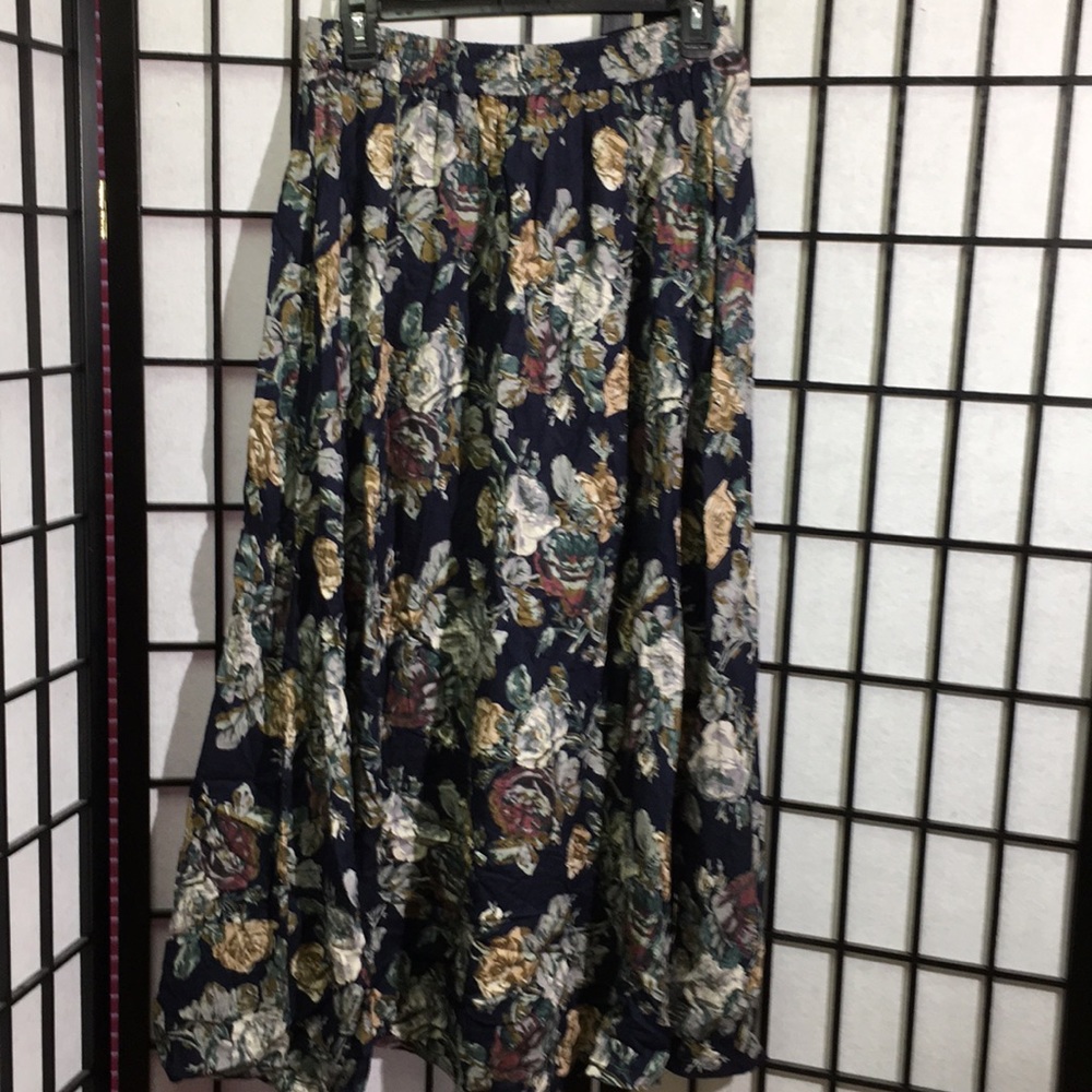 Collectible Gold Button Down Skirt Size 10
